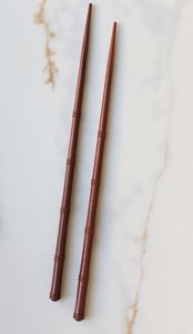 Ensemble de baguettes en bois uniques pour les restaurants de sushi et la présentation élégante des aliments à la maison. - Product Image 3