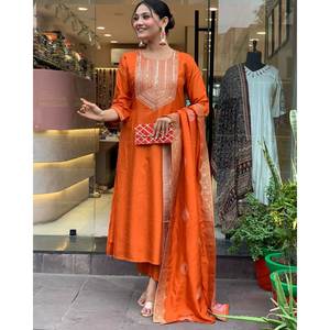 Conjunto Elegante de Talla XL con Top y Pantalón para Fiesta con Dupatta - Product Image 6