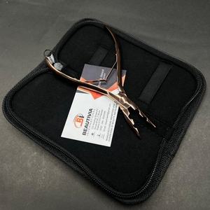 Pince à extensions capillaires plasma professionnelle personnalisable à 2 trous, or rose, en acier inoxydable de qualité chirurgicale, écologique - Product Image 6