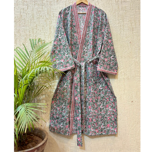 Peignoir pour femme en coton 100% premium, compressé, à séchage rapide, écologique, à motif floral gaufré - Product Image 1