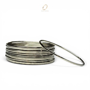 Ensemble de bracelets ronds empilables tendance en acier inoxydable plaqué argent pour femmes, bijoux de mariage indiens en gros - Product Image 1
