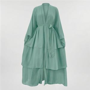 Abaya ouverte avec manches évasées et ceinture, tissu doux, idéale pour la superposition, tenues décontractées ou formelles, articles de haute qualité. - Product Image 1