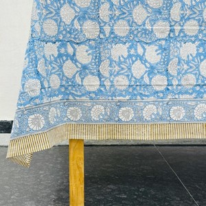 Nappe en coton imprimée à la main motif floral, style campagnard indien et français, pour salle à manger et mariage - Product Image 4