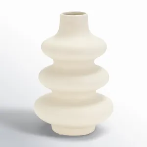 Vase à fleurs en aluminium fait main de qualité supérieure, support de présentation floral contemporain pour la maison, le bureau, la réception, le hall d'hôtel de luxe - Product Image 1