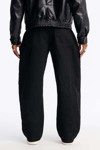 Jeans Negros de Pierna Recta para Hombre con Detalle Lateral de Cuentas, Corte Ajustado, Estilo Urbano, Pantalones de Mezclilla de Cintura Media, Estilo Otoñal - Product Image 2