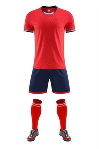 Ensemble de maillot de football jaune pour homme avec short bleu, polyester respirant, col rond, manches courtes, coupe athlétique toutes saisons - Product Image 5