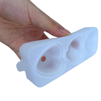 Bac à glaçons en silicone de qualité alimentaire en forme de cœur rose avec couvercle transparent de type entonnoir