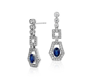 Pendientes Colgantes Personalizables de Oro de 10K con Zafiro Azul Ovalado y Halo Hexagonal con Diamantes Engastados en Bisel Graduado - Product Image 1