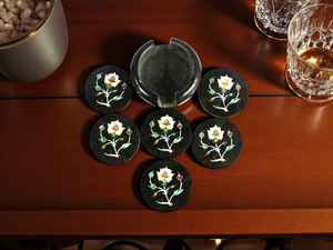 Posavasos de Mármol Negro con Incrustaciones Florales, Posavasos de Piedra Natural Hechos a Mano - Product Image 3