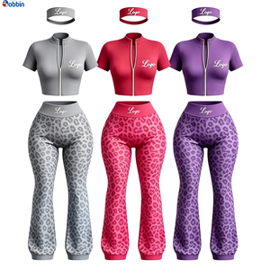 Conjunto Deportivo de Invierno para Mujer con Logotipo Personalizado, Chaqueta con Cierre Completo y Pantalones Acampanados de 2 Piezas con Forro Polar Ecológico - Product Image 5