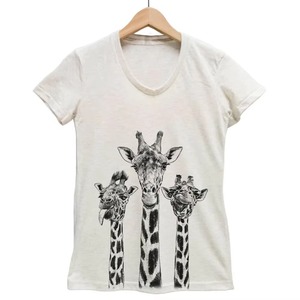 Proveedor Mayorista de Camisetas Lisas Premium para Mujer |   Fabricante de Camisetas Personalizadas de Algodón para Ropa Urbana en Pakistán - Product Image 1