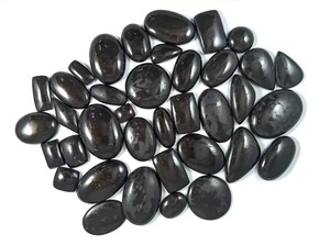 Aamna Gems Pierre de Shungite Naturelle Blanche Polie Cabochon pour la Fabrication de Bijoux Protection EMF Cristal Certifié par un tiers Vente en Gros - Product Image 1