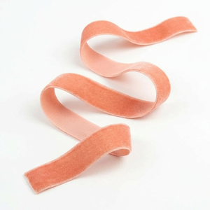 Cinta de Terciopelo Rosa Suave de 12 mm, Rollo de 50 Yardas, Resistente al Encogimiento, 100% Poliéster, para Cajas de Rakhi, Cestas y Decoración de Thali, Venta al Por Mayor - Product Image 4