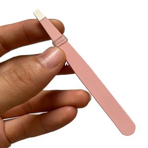 Pince à épiler professionnelle en acier inoxydable, légère et incurvée, pointue, plusieurs couleurs, pour une précision optimale lors de la mise en forme des sourcils - Product Image 2
