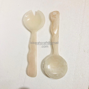 Ensemble de couverts à salade en résine de conception américaine de couleur verte avec de nouveaux outils de serveur à salade de conception et d'emballage faits à la main - Product Image 2