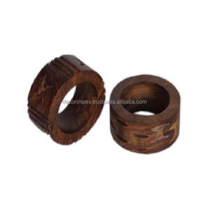 Porte-anneau martelé simple Design en bois Anneaux de serviette faits à la main pour la table de dîner Fabriqué en Inde Fournisseur Vente chaude - Product Image 3