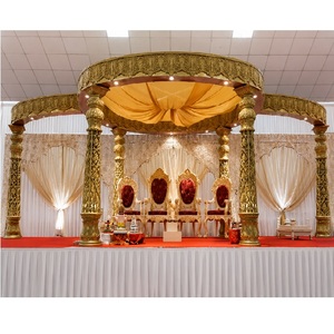 Mandap Dorado Tallado a Mano para Bodas Indias, Mandap de Fibra con Parte Superior Floral Redonda, Estilo Maharaja, Gran Venta - Product Image 1