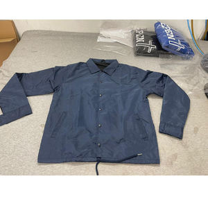 Veste de coach en nylon personnalisée, coupe-vent, boutons-pression, streetwear, fabricant en gros de vestes de coach - Product Image 1
