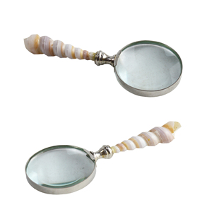 Lupa de Metal Clásica con Mango de Diseño, Ideal para Leer Libros y Periódicos - Product Image 5