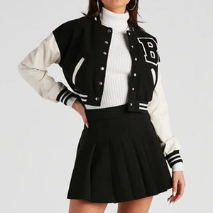 Chaqueta Universitaria Corta de Invierno Personalizada para Mujer, Chaqueta Varsity de Lana Acolchada con Bordado Chenille, Elegante y Transpirable - Product Image 4
