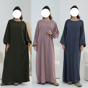 Venta al por mayor: Nuevo diseño de Dubái para mujer, camiseta de lactancia recta, talla grande, islámica, larga, elegante, modesta, transpirable y antiarrugas. - Product Image 4