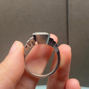 Anillo de Compromiso y Boda con Circonita Cúbica de Corte Esmeralda de 12 Quilates, Cultivada en Laboratorio, Chapado en Platino sobre Plata, Estilo Clásico - Product Image 6