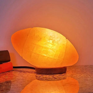 Lámpara de Sal del Himalaya en Forma de Balón de Fútbol, Atractiva Lámpara de Sal Roja Tallada a Mano con Técnica Artesanal Natural - Product Image 5