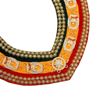 Collar Étnico con Cuentas, Terciopelo Rojo, Bordado Dorado, Forma Ovalada, Accesorio de Moda para las Cuatro Estaciones - Product Image 2
