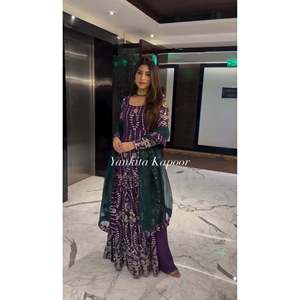 Hermoso Conjunto de Salwar Kameez de Poliéster con Bordado Pesado y Lentejuelas, Estilo Top-Down y Dupatta, para Bodas, Talla XL - Product Image 2