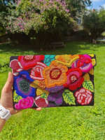 Portefeuille mini pour femme fait main, brodé ethnique coloré avec perles de rocaille, avec porte-monnaie vibrant, couleur et taille personnalisables