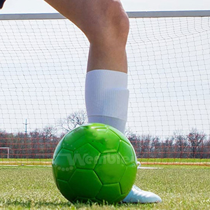 Ballon de football en PU de haute qualité, durable et écologique pour les jeunes, les adultes, l'entraînement professionnel et les sports de compétition - Product Image 5
