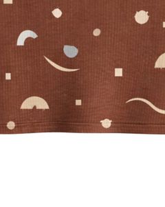 Top Corto Personalizado Marrón con Cuello Alto y Estampado Geométrico, Sin Mangas, Ajustado, Elástico, Informal y Moderno para Mujer - Product Image 6
