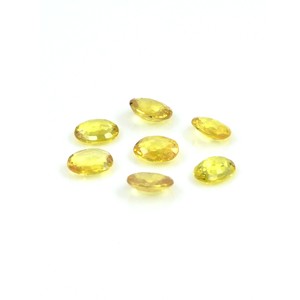 พลอยแซฟไฟร์สีเหลืองธรรมชาติทรงรีเหลี่ยมเจียระไนขนาด 3x4 มม. พลอยแซฟไฟร์สีเหลืองธรรมชาติทรงเหลี่ยมเจียระไนสำหรับทำเครื่องประดับ - Product Image 3