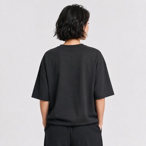 T-shirts oversize pour femmes de qualité supérieure avec tissu doux, coupe décontractée, sensation respirante et qualité durable, parfaits pour un usage quotidien décontracté - Product Image 2