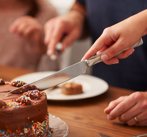 Serveur de gâteau de luxe avec poignée en marbre Outil de coupe de gâteau élégant et fonctionnel Idéal pour la cuisson à la maison des repas de famille et des cadeaux - Product Image 4
