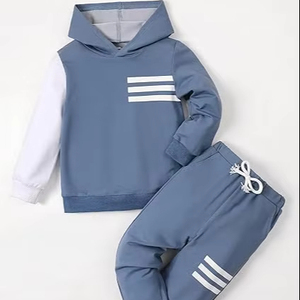 Conjunto de Ropa Infantil Cómodo para Uso Diario, Elegante y Combinable, Ligero y Duradero, Ropa de Verano para Niños, Nueva Llegada, Ropa de Moda - Product Image 1
