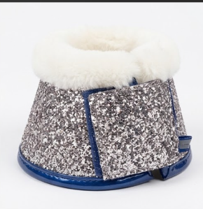 Bottes de protection pour chevaux TAK modèle 1185, couleur unie bleu avec accents pailletés, en cuir PU, doublure en polaire pour la protection des jambes du cheval - Product Image 2