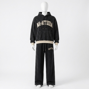 Ensemble survêtement streetwear noir délavé personnalisé avec sweat à capuche oversize et pantalon de jogging large, orné de strass, vente en gros OEM - Product Image 3