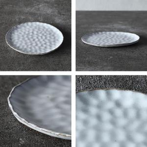 Petite assiette en céramique japonaise Rikizo HOGU 14,5 cm, fabriquée au Japon, glaçure texturée, grès, dessert, accompagnement, vaisselle, 2 couleurs - Product Image 3