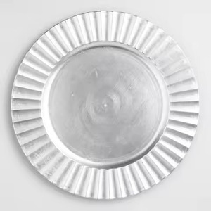 Collection de Plats de Présentation de Luxe en Fer pour la Décoration de Table, Idéale pour les Acheteurs de Mariages et d'Événements - Product Image 2
