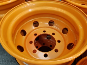 Les jantes européennes en acier argenté les plus couramment utilisées 22.5 pouces pour les pneus 11R22.5 12R22.5 et 315/80R22.5 - Product Image 3