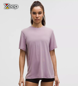 Camiseta Deportiva Ligera Informal para Mujer, Personalizable XEEP, Corte Holgado, Manga Corta, Transpirable, Cuello en V, Tejido de Punto con Letras - Product Image 1