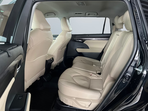 โตโยต้า ไฮแลนเดอร์ 2.5 ไฮบริด รุ่น Executive 7 ที่นั่ง ภายในตกแต่งด้วยหนัง รถ SUV เกียร์อัตโนมัติ เบนซินไฮบริด - Product Image 4