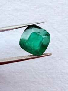 Meilleures ventes de pierres précieuses synthétiques en émeraude en vrac, bagues, boucles d'oreilles, pendentifs, colliers, en gros, par le fournisseur au meilleur prix - Product Image 2
