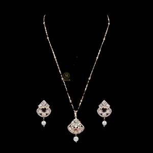 Tanvi Pearl Polki Designer Pendant Set-Gold Plated Zinc Alloy Ruby Earring Set for Festivals - Product Image 4