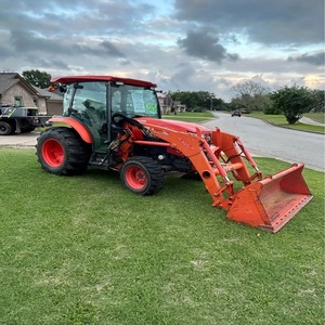 Tracteur agricole Kubota L6060 4x4 à vendre. Parfait pour les tâches agricoles lourdes, offre une puissance stable et un fonctionnement en terrain accidenté assuré. - Product Image 5