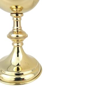 Cáliz Elegante con Acabado de Latón y Diseño de Cruz, Copa Decorativa para Comunión, Copa Religiosa para Vino Eucarístico, para Altar de Iglesia - Product Image 4