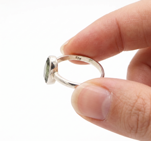 Anillo hecho a mano de Plata de Ley 925 con certificado IGI al por mayor, cuarzo ahumado natural, corte ovalado con ajuste de bisel para bodas y fiestas - Product Image 5