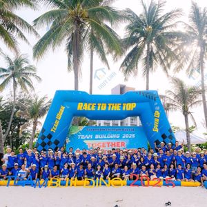 Arche gonflable en forme de M de plus de 3,6 m pour team building, impression UV, pompe à air électrique, pour l'extérieur - Product Image 4