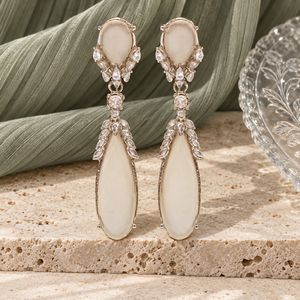 Boucles d'oreilles longues en forme de poire ivoire, ton argenté, vente en gros, design personnalisé - Product Image 2